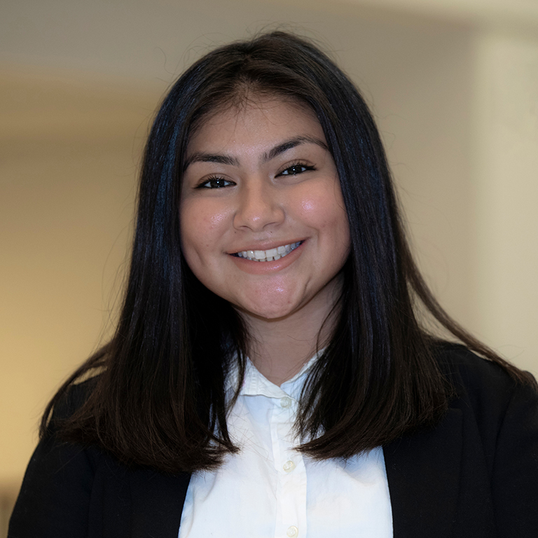 Headshot - Maricela Lopez